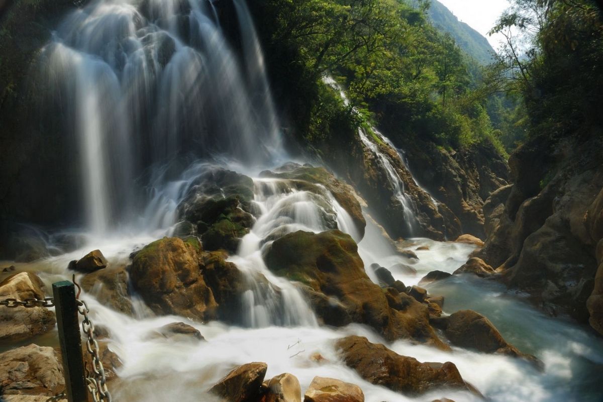 Golden Stream in Sapa Scenic tours