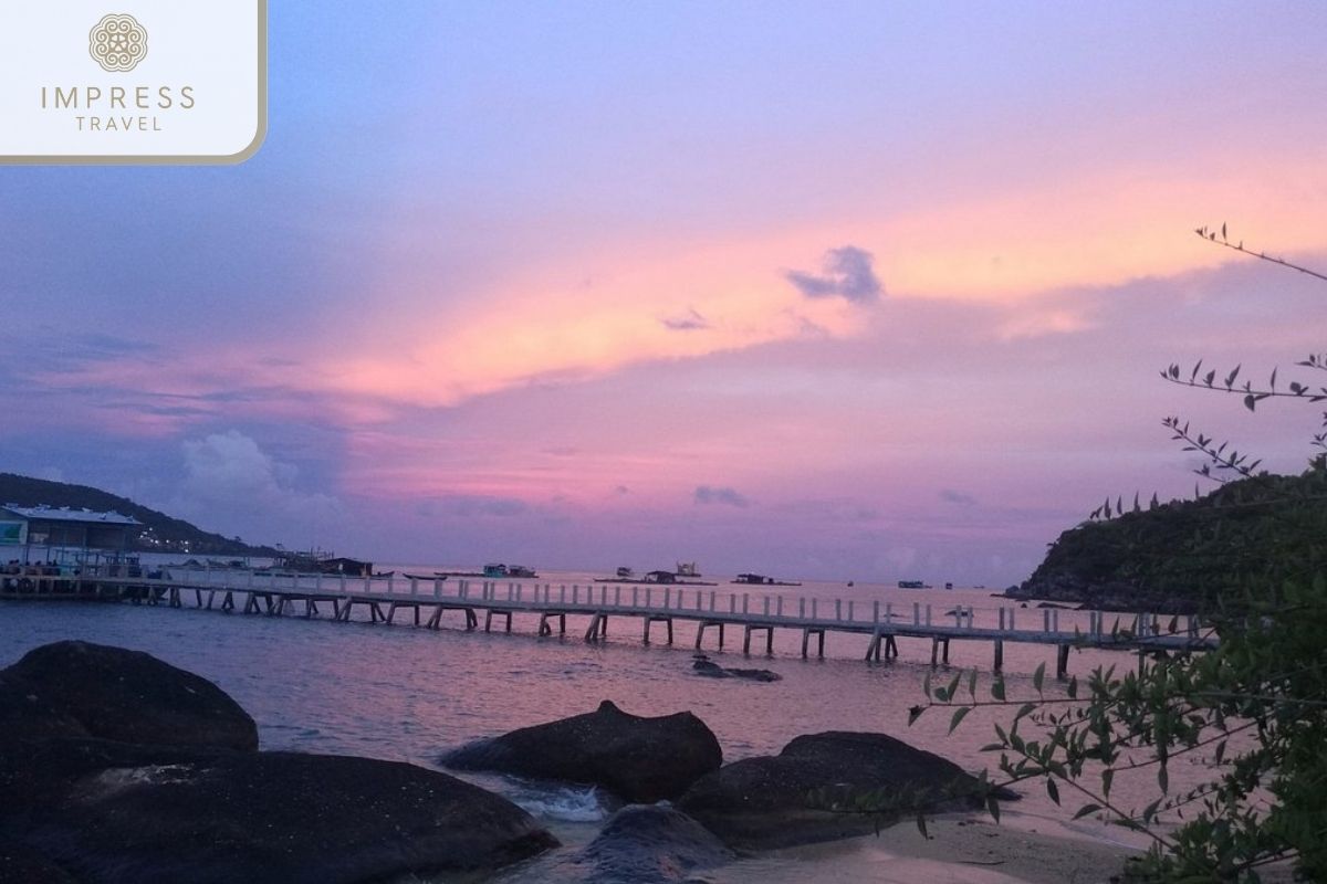 Watch the sunset in Phu Quoc laidback tours