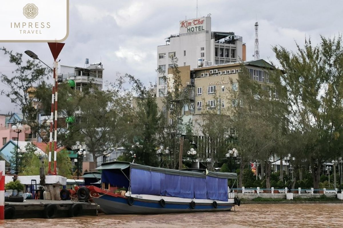 Ninh Kieu Pier in Mekong Can Tho Market Tours