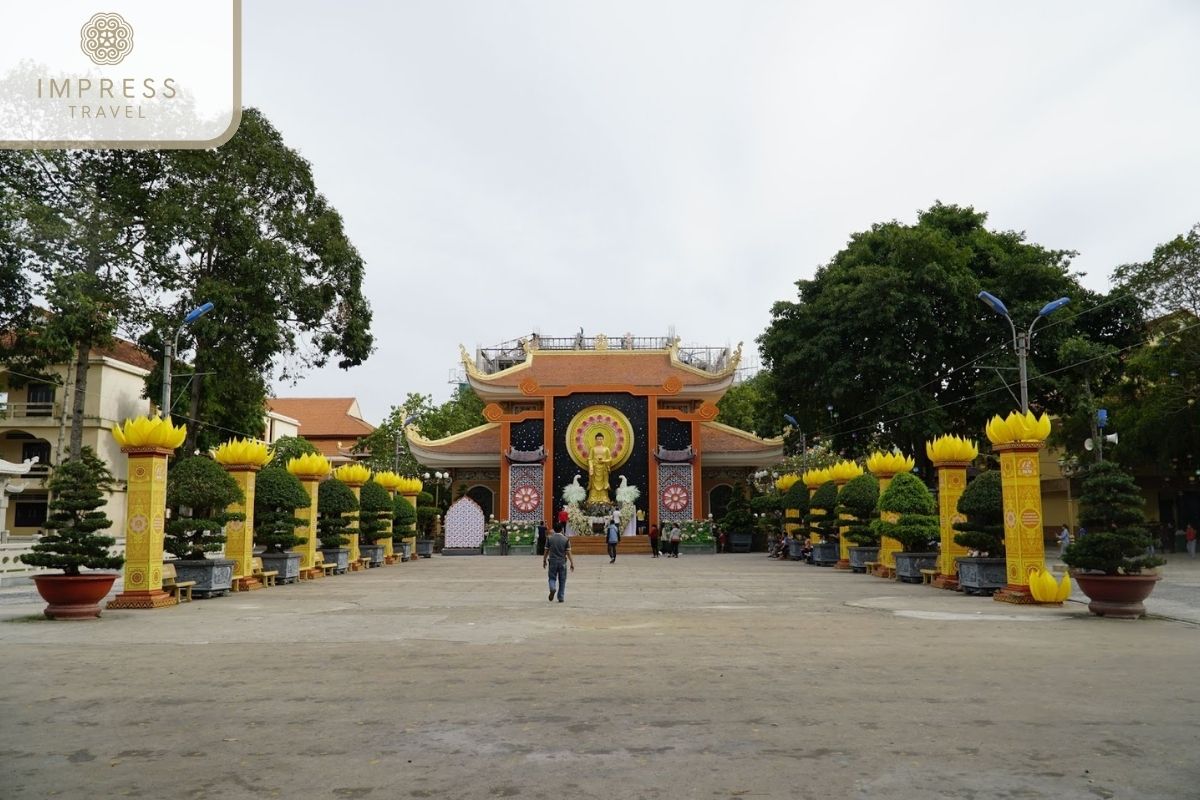 Peace at Hoang Phap Pagoda