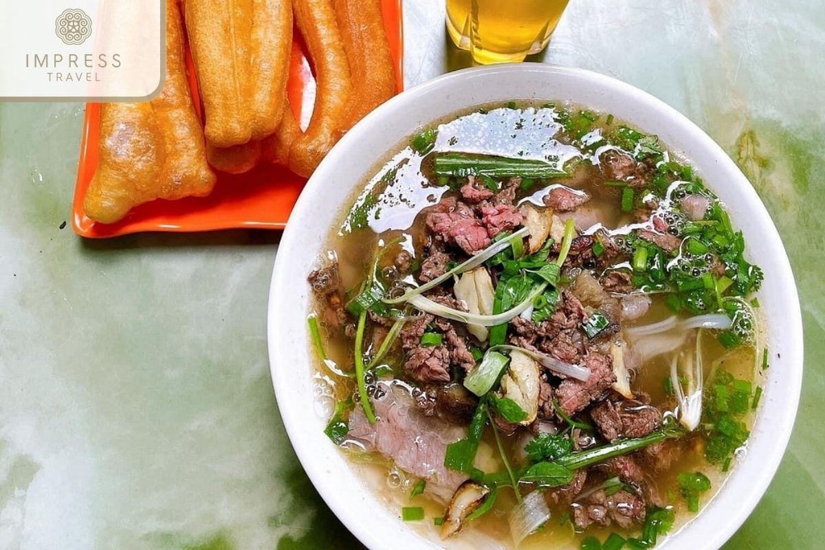 Pho Thin Bo Ho in Hanoi Street Food Tours