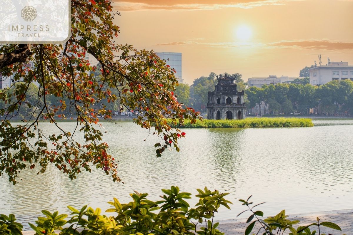 Hoan Kiem Lake 