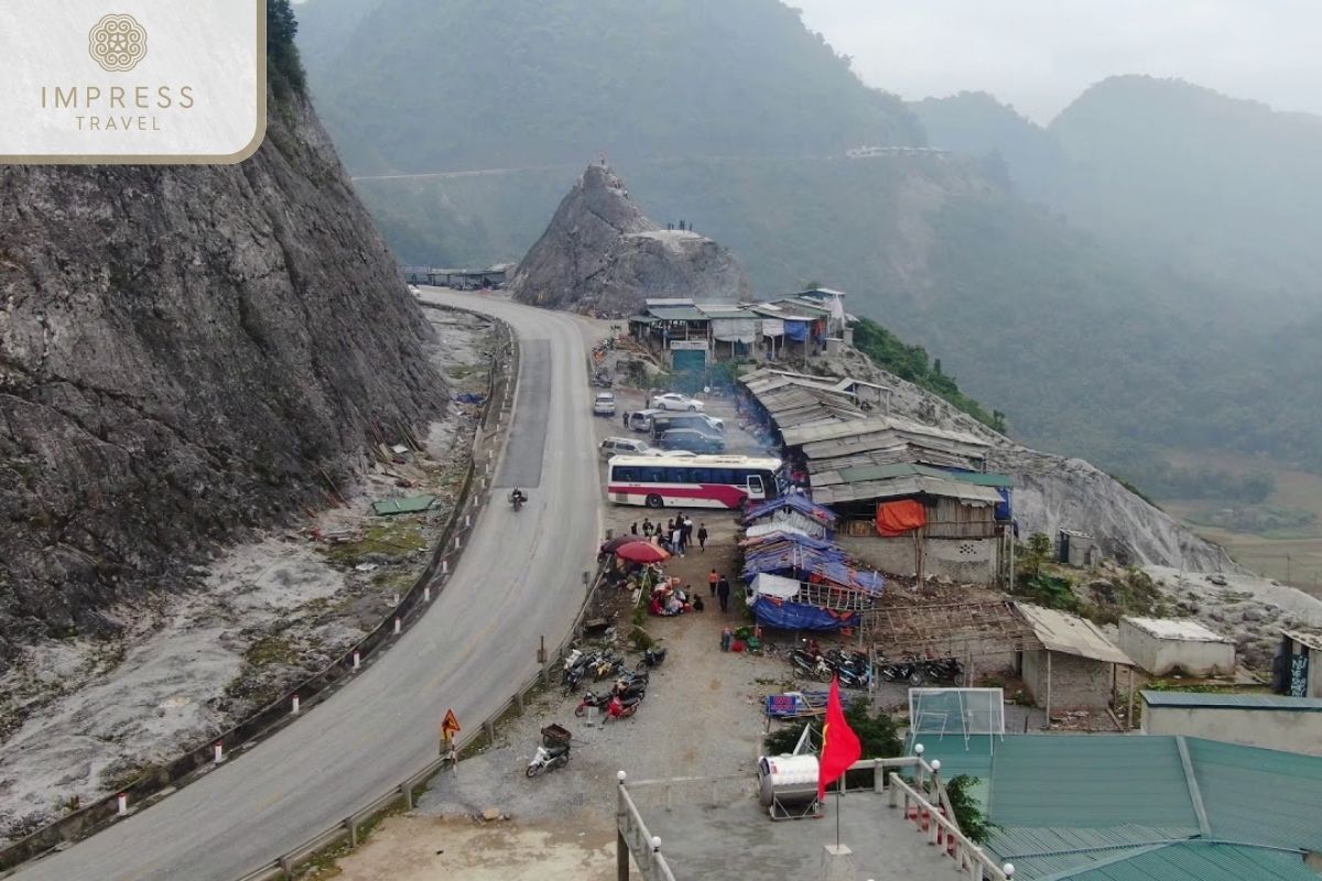 Thung Khe Pass in Pom Coong trekking and Mai Chau homestay tours