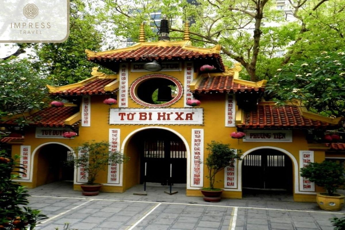 Quan Su Pagoda in Hanoi Buddhist Tours