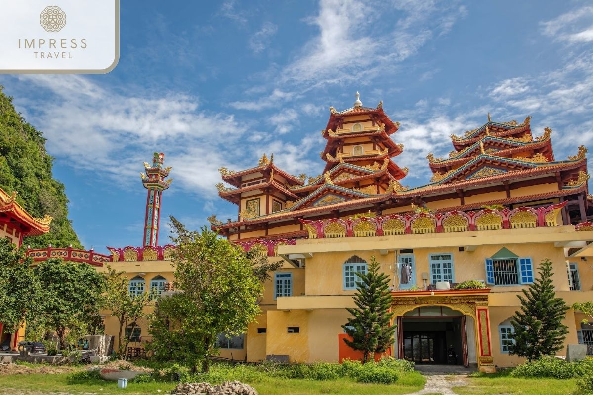 Quan The Am Pagoda in Danang pilgrimage tour