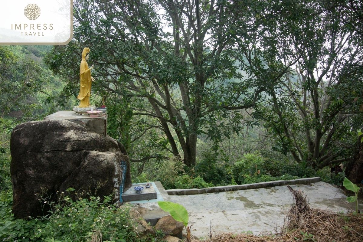 Suoi Ngo Pagoda in Nha Trang camping tours