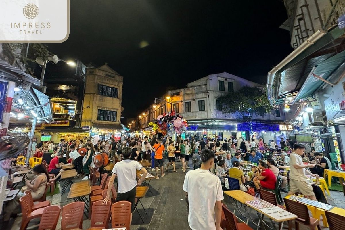 Ta Hien Street in Hanoi Tasty Food tours