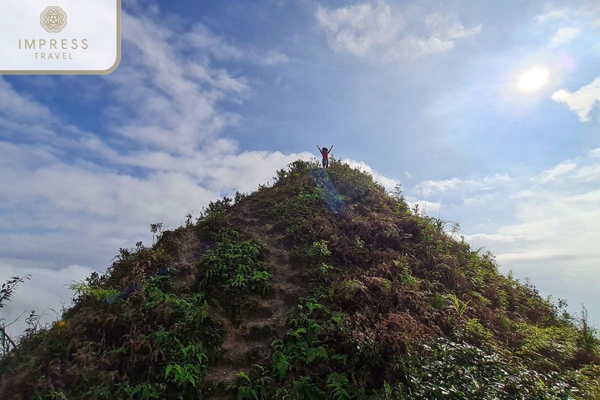 Thap Troi Mountain Peak Mu Cang Chai 