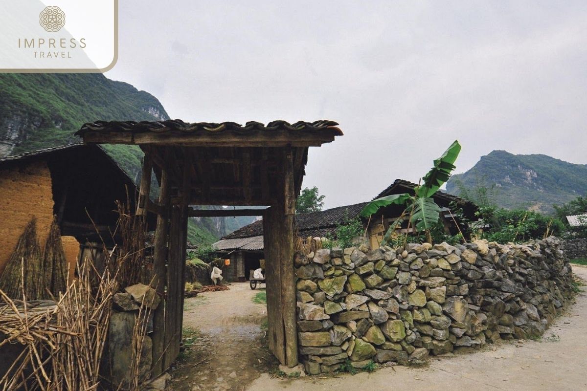 Pho Cao village