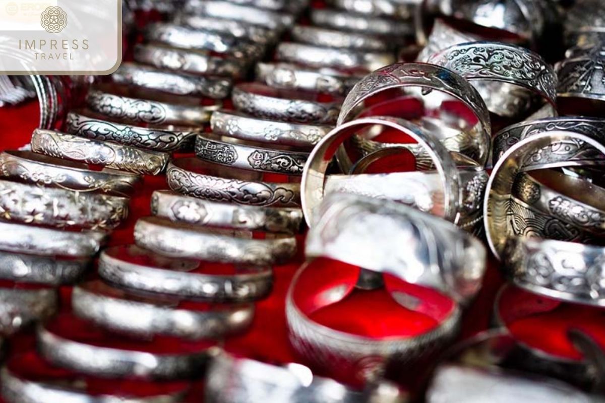 Silver Jewelry in local crafts for Mai Chau Tours