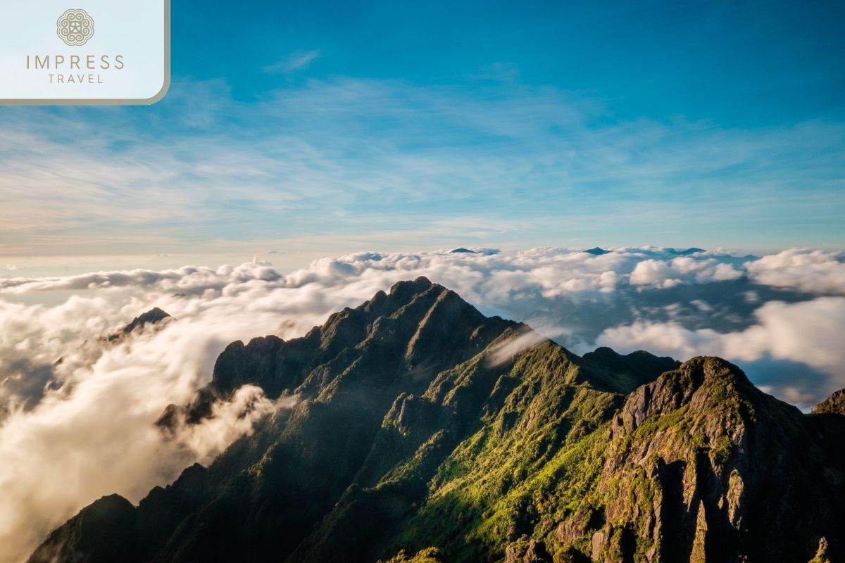 Views from the Peak in Fansipan Peak for Sapa climbing tours 