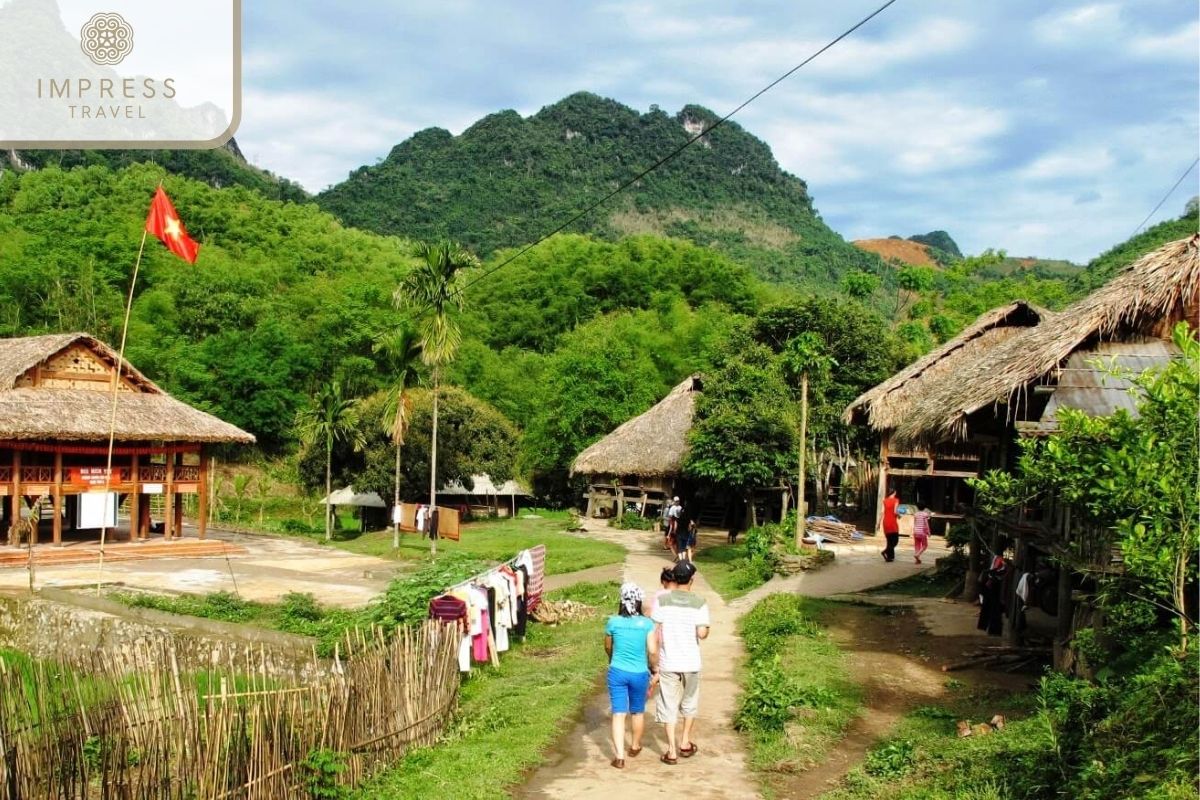 Visit the village in Mai Chau Cycling Tours