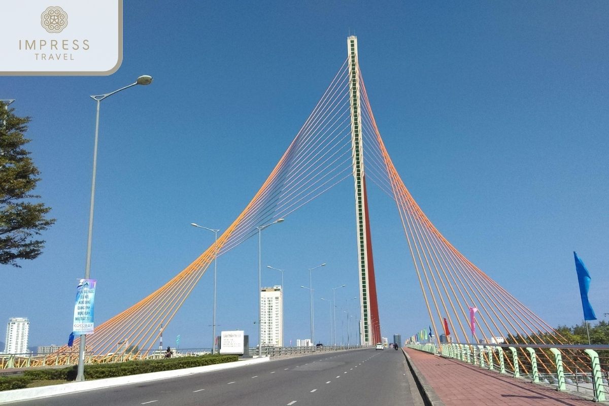 Tran Thi Ly Bridge in Danang Walking Tours