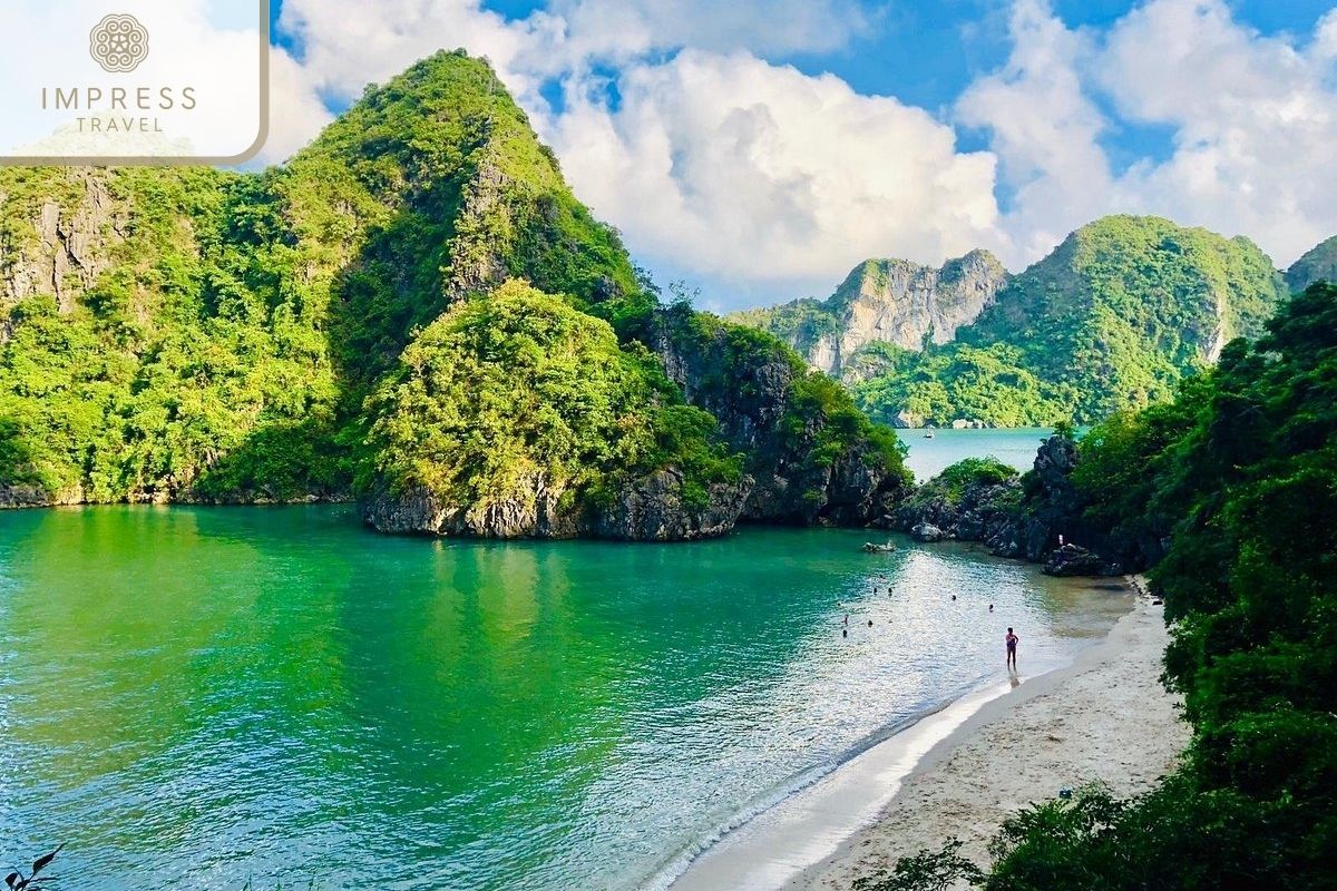 Tuan Chau Bay View Beach 