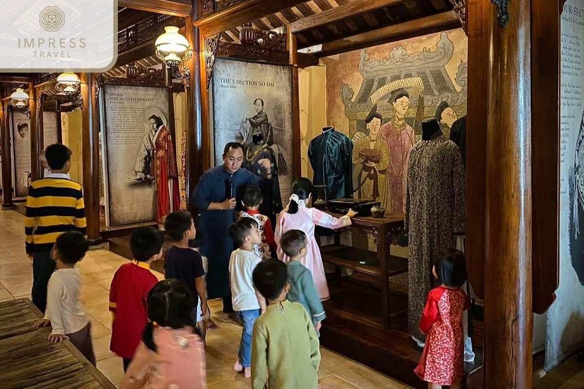  Lovers Cloth Ho Chi Minh Heritage Tours 