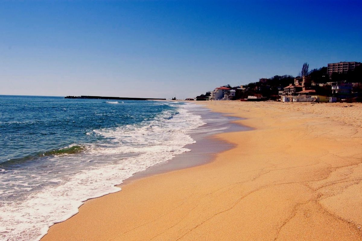 Black Rock Beach Is Silent Shore For Danang Photo Tours 