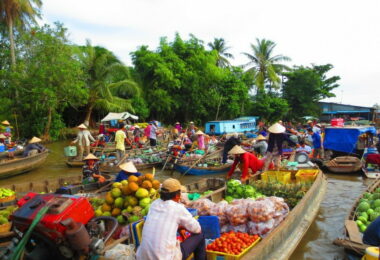 Cai Rang Floating market Can Tho