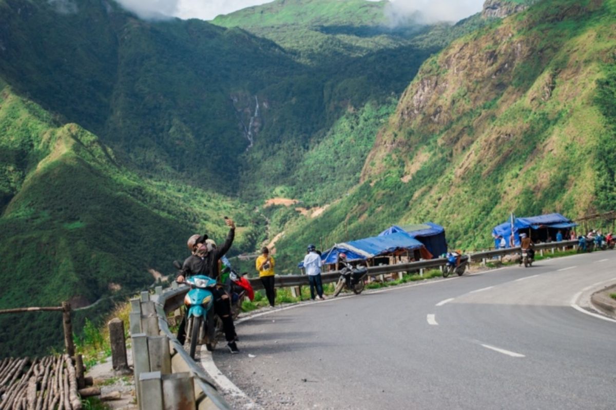 Discover Cat Cat Waterwheels, the highlight of Sapa rural feeling tours