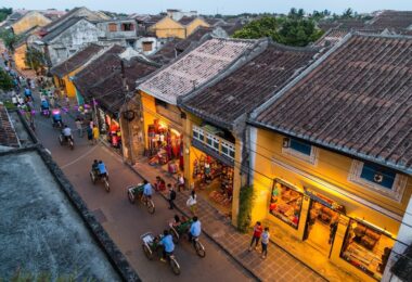 Hoi An Ancient Trade Town Walking