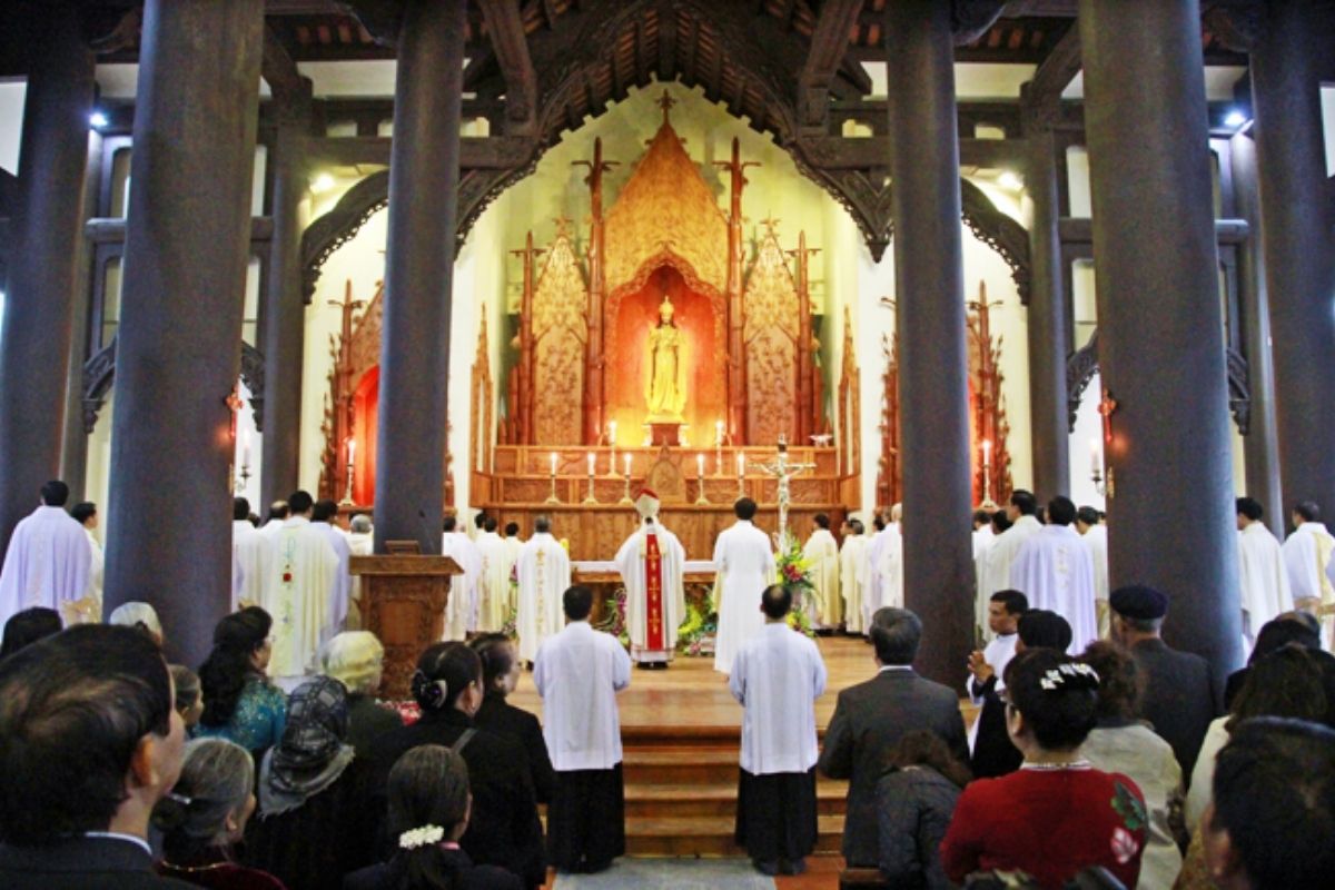 Catholic For Ninh Binh Reliance Tours 