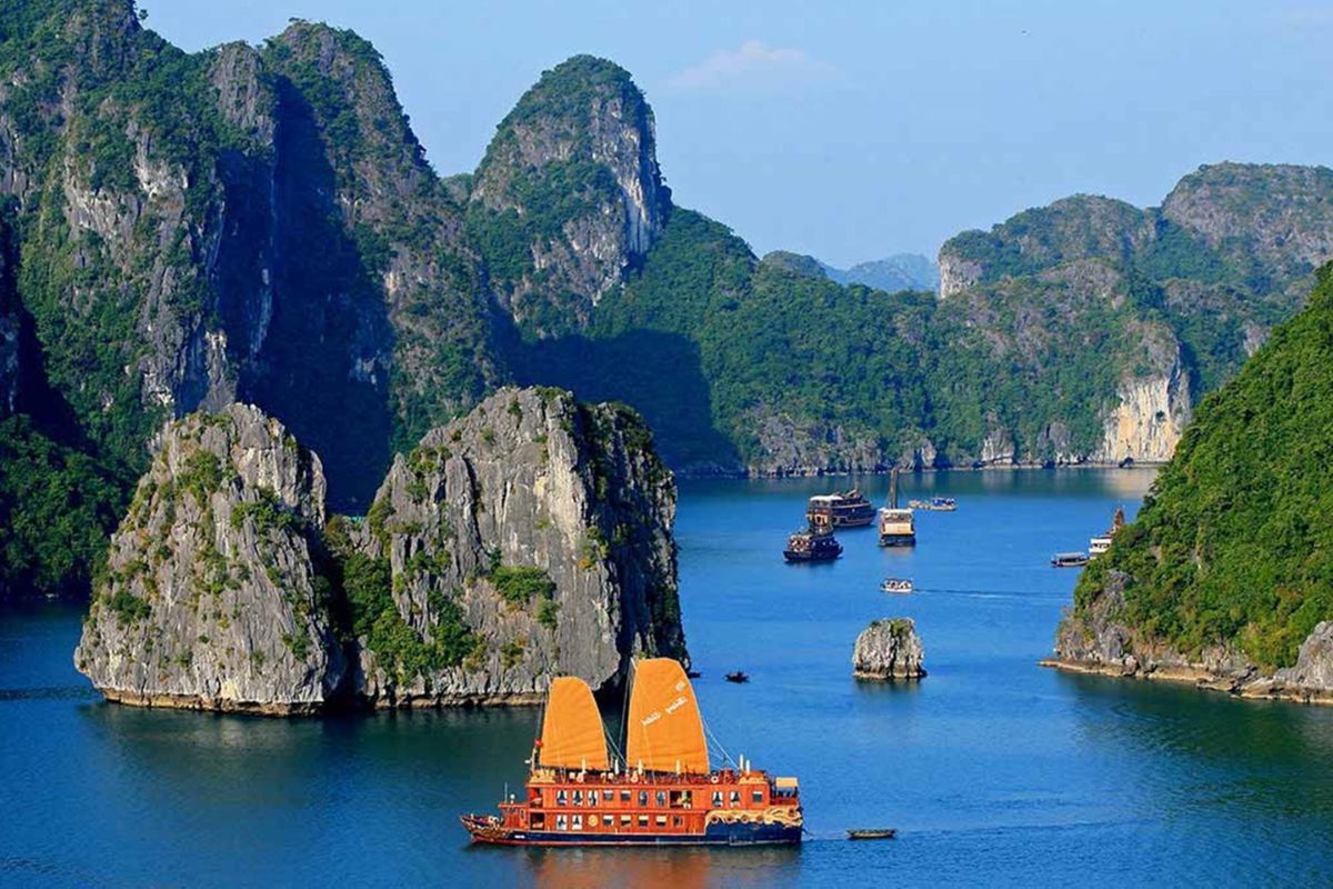 Ferris Turn For Halong Viewpoint Tours 