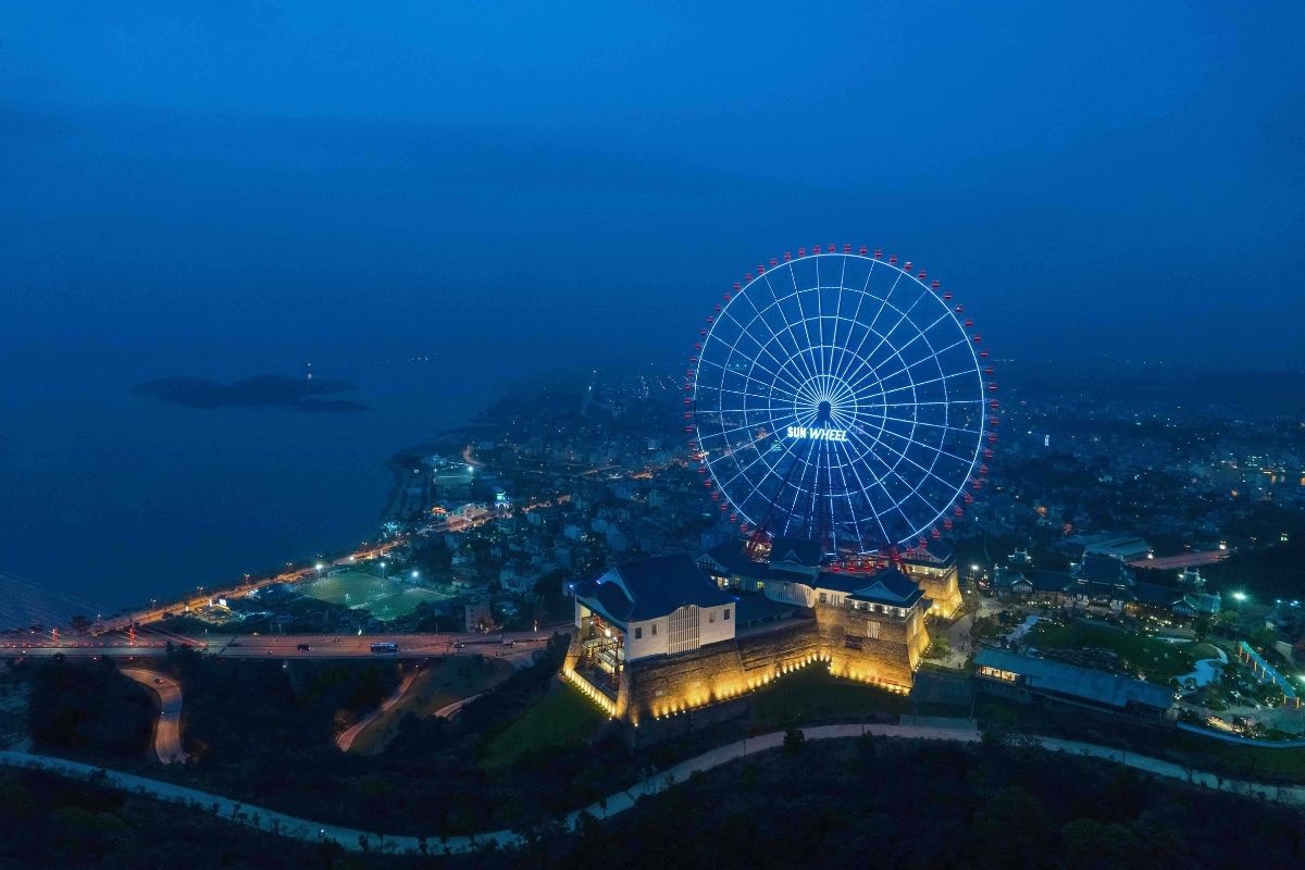 Ferris Turn For Halong Viewpoint Tours 