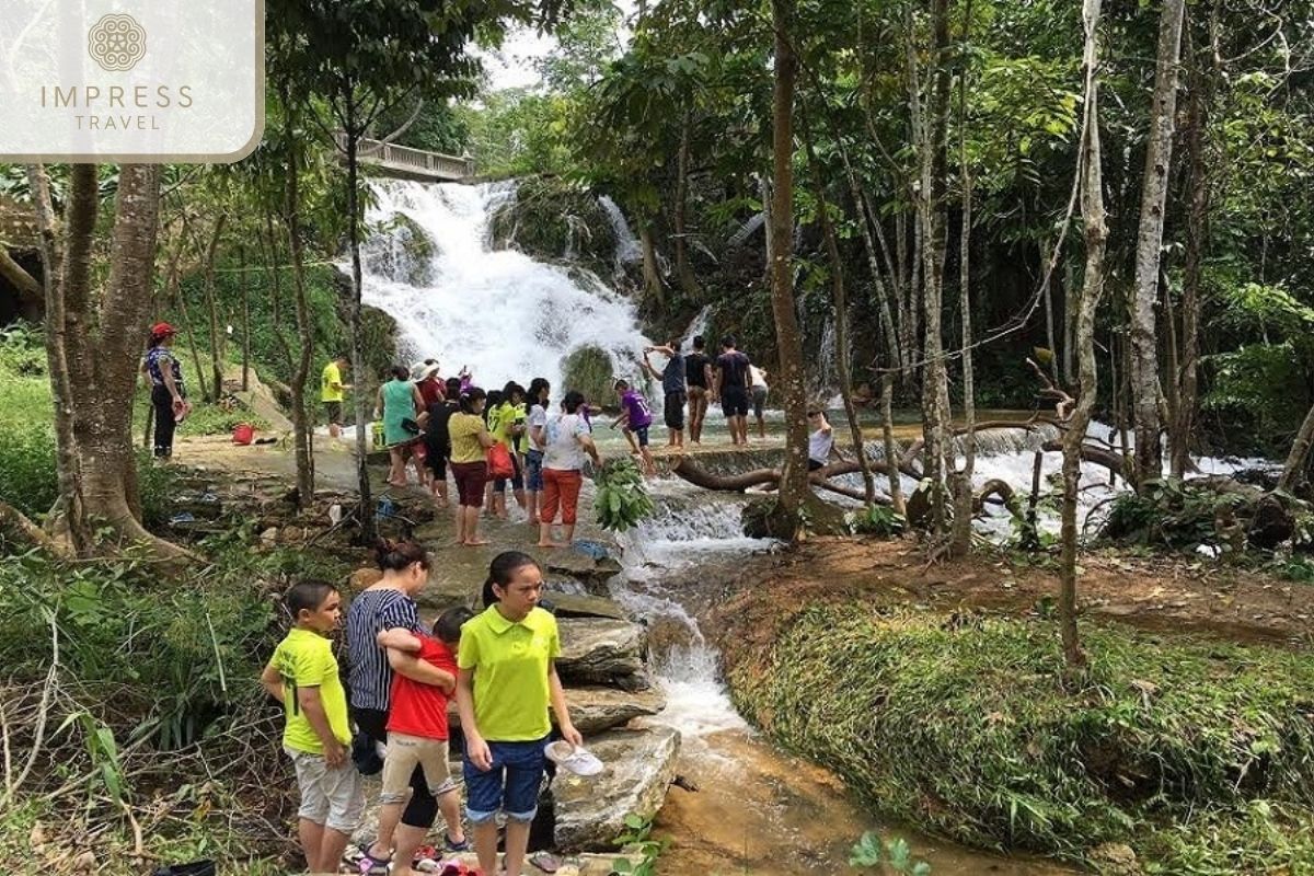 Lake & Garden For Ha Giang Spiral Tours 