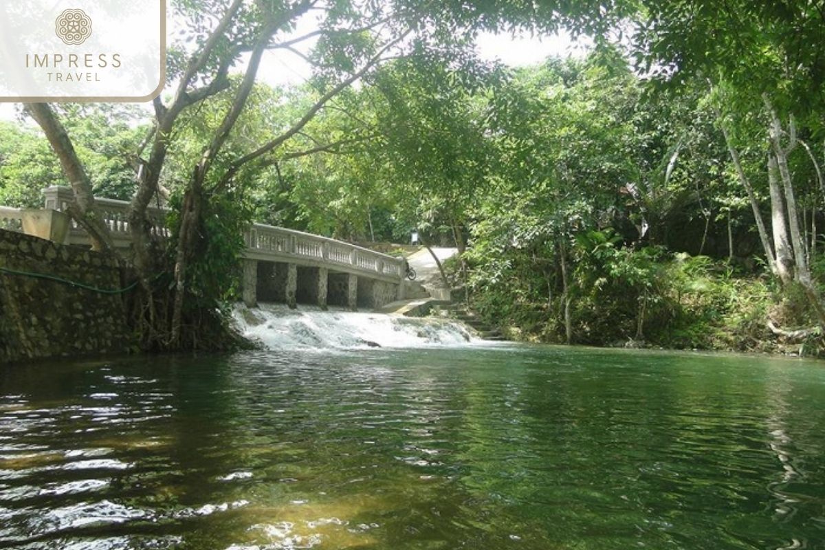 Thach Lam Vien Is Lake & Garden For Ha Giang Spiral Tours