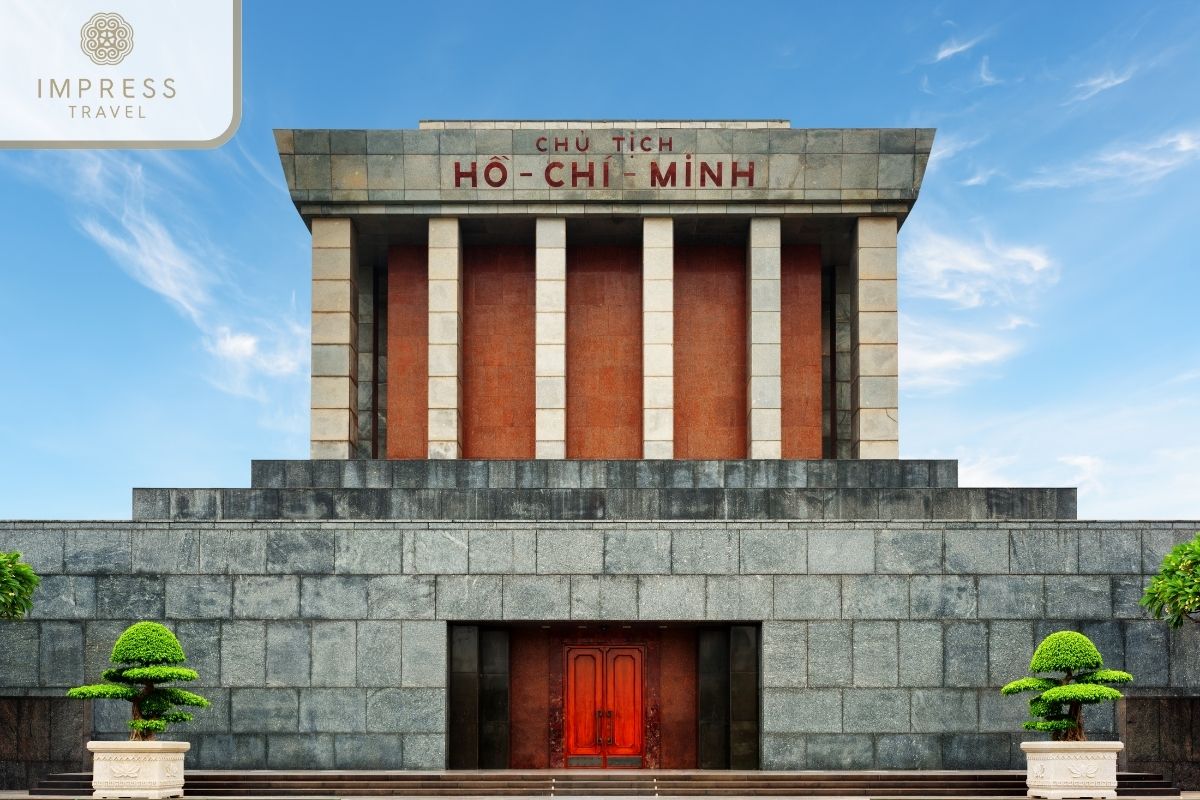 Ho Chi Minh Mausoleum in Hanoi aircraft tours