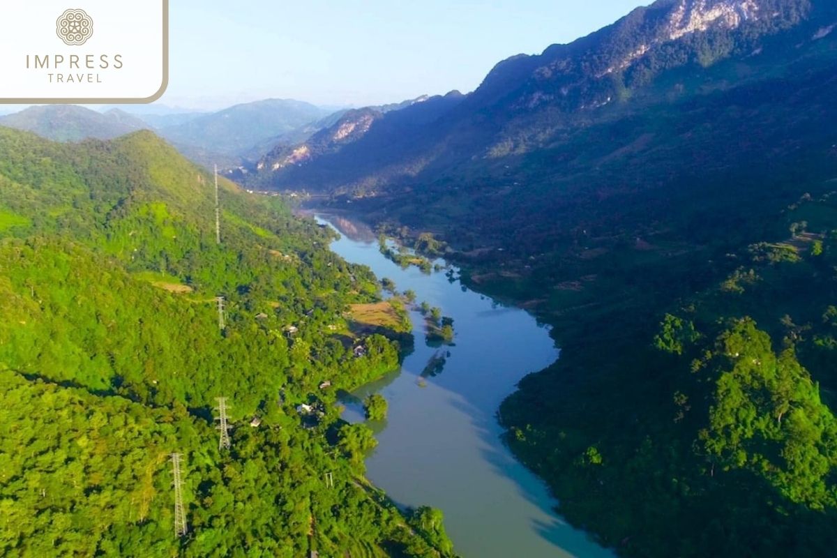 Gam River in Ha Giang Venture tours