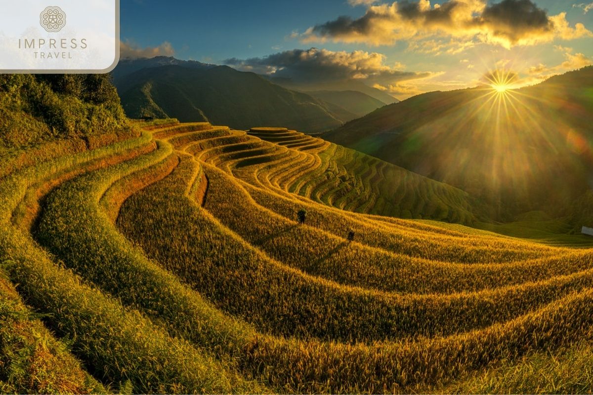 Mam Xoi Hill in Mu Cang Chai visible tours