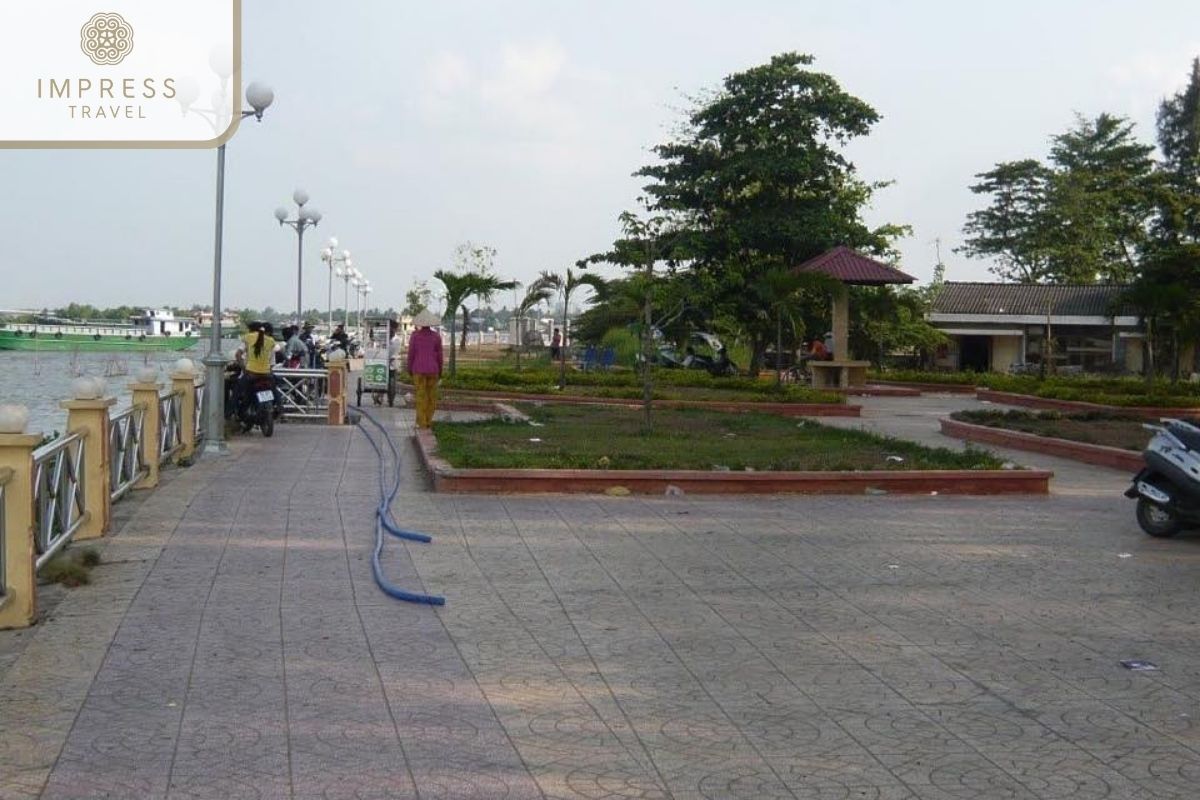 Song Hau Park in Can Tho Mekong Serene tours