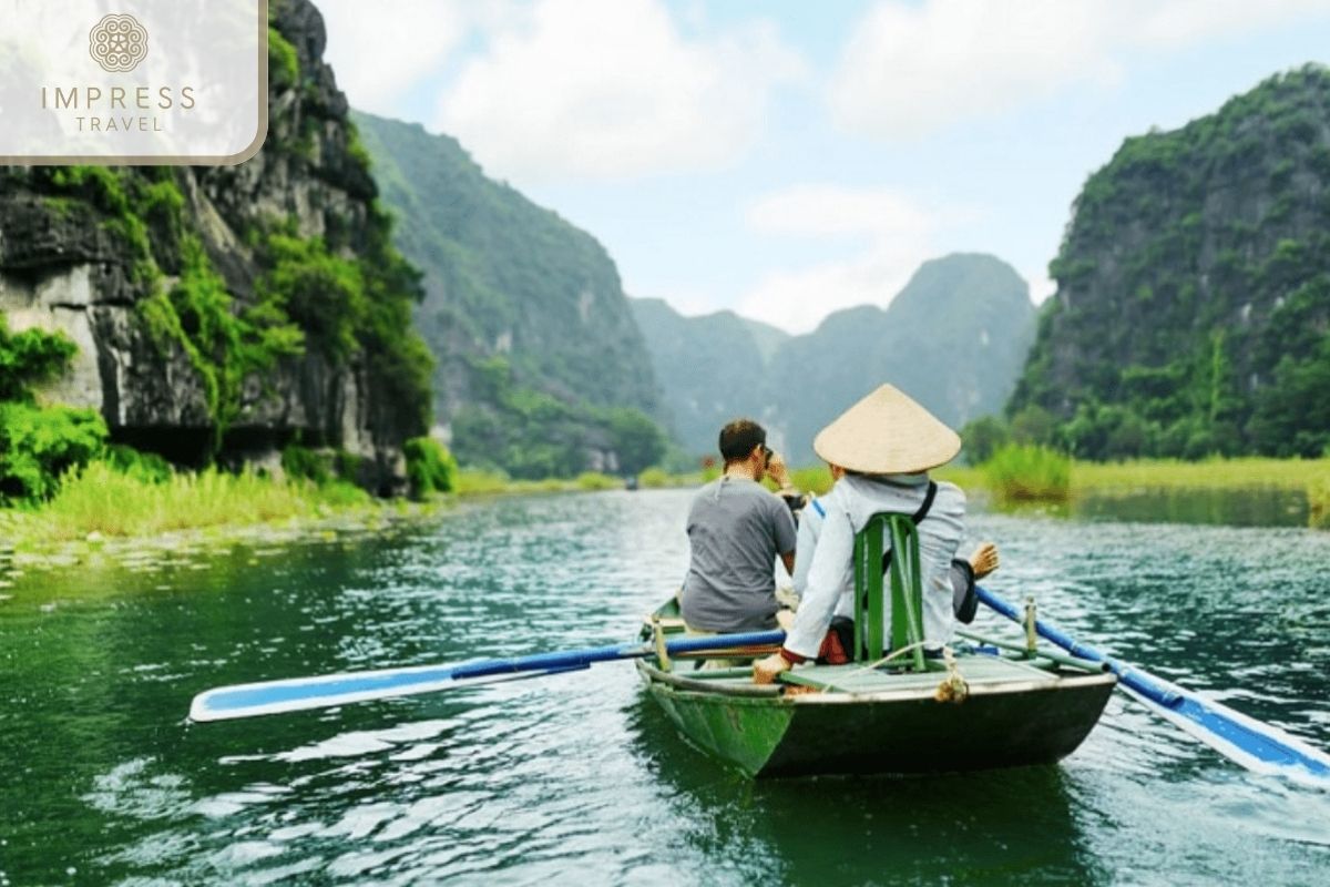 Visit Tam Coc Boat Ride on Ninh Binh Relic Tour