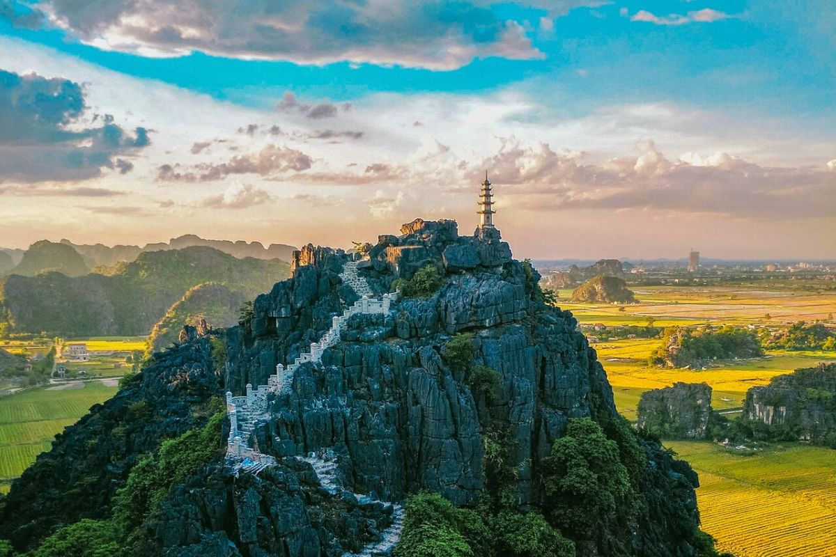 2-Day Hanoi To Tam Coc Ninh Binh Tour From $178 