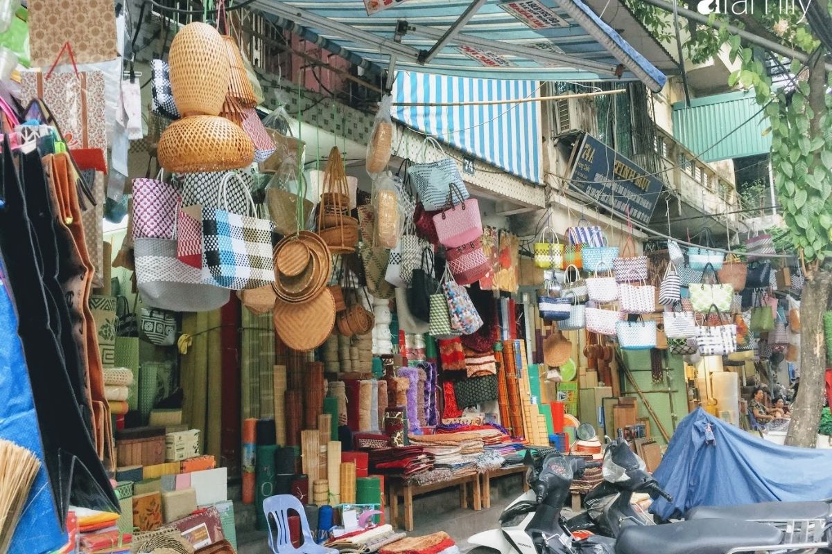 2-day Mai Chau Tour Trekking from Hanoi ($188) 