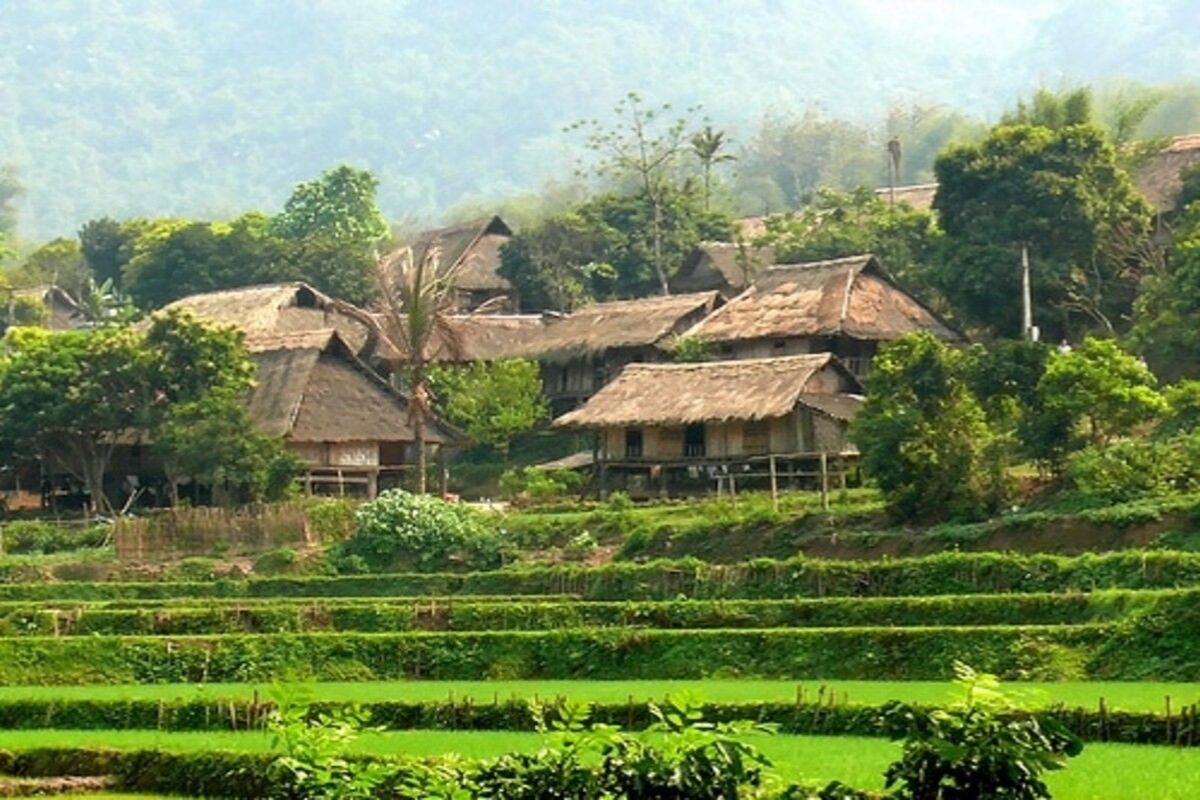 Explore Mai Chau's beauty with our 2-day Mai Chau Tour Trekking