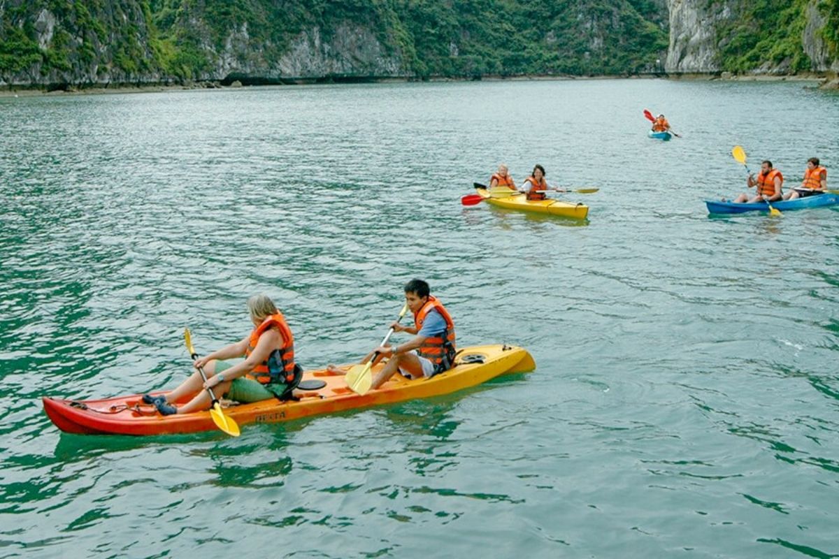 Bai Tu Long Bay Halong Tour: 2 Days From Hanoi ($200) 