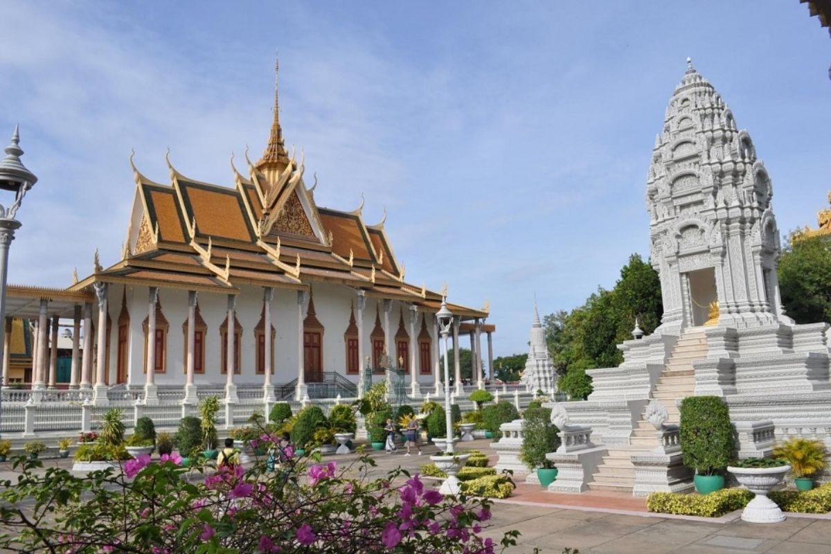 Chau Doc Is Bordering For Mekong Phnom Penh Tours 