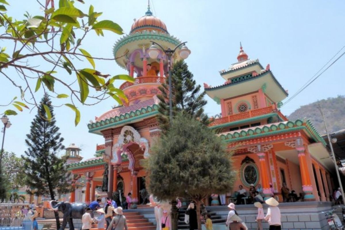 Bordering For Mekong Phnom Penh Tours