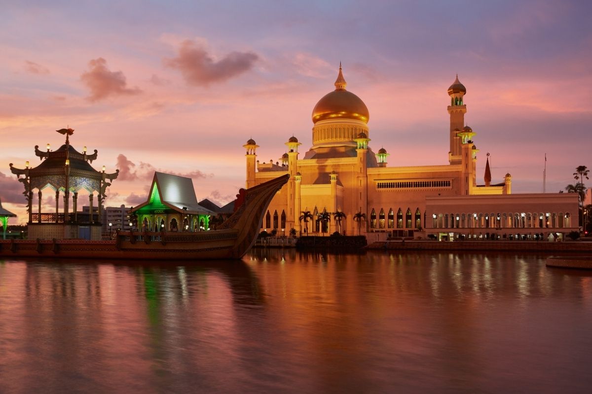 Discover vibrant culture, rich history, Halal-friendly dining