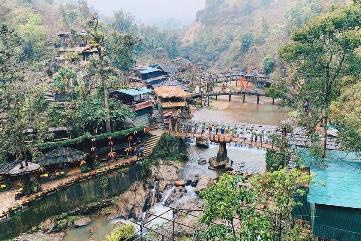 Fansipan Mountain Peak for Sapa tours