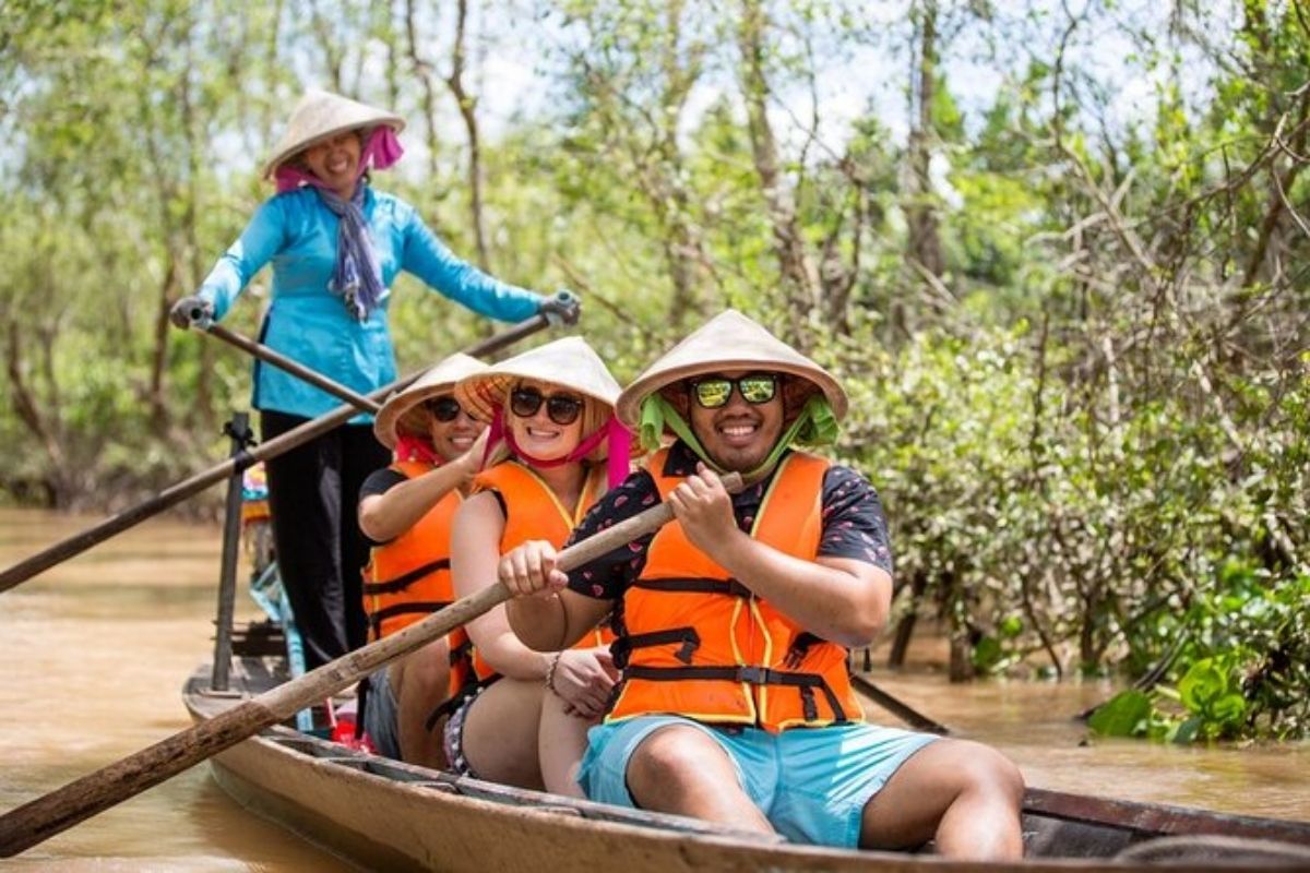 Visit Vinh Trang Pagoda, cruise scenic rivers, and enjoy hands-on cultural activities. 