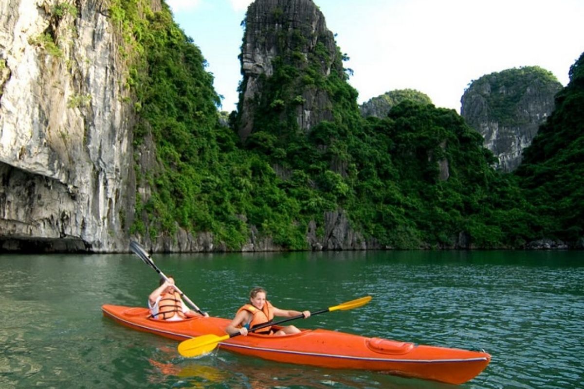 Halong Tour Full Day From Hanoi ($99) 