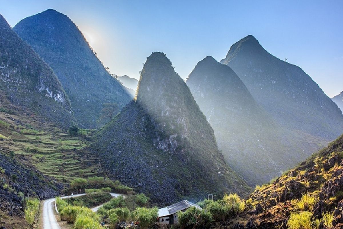 Discover the beauty of Northern Vietnam with the Hanoi to Sapa - Ha Giang