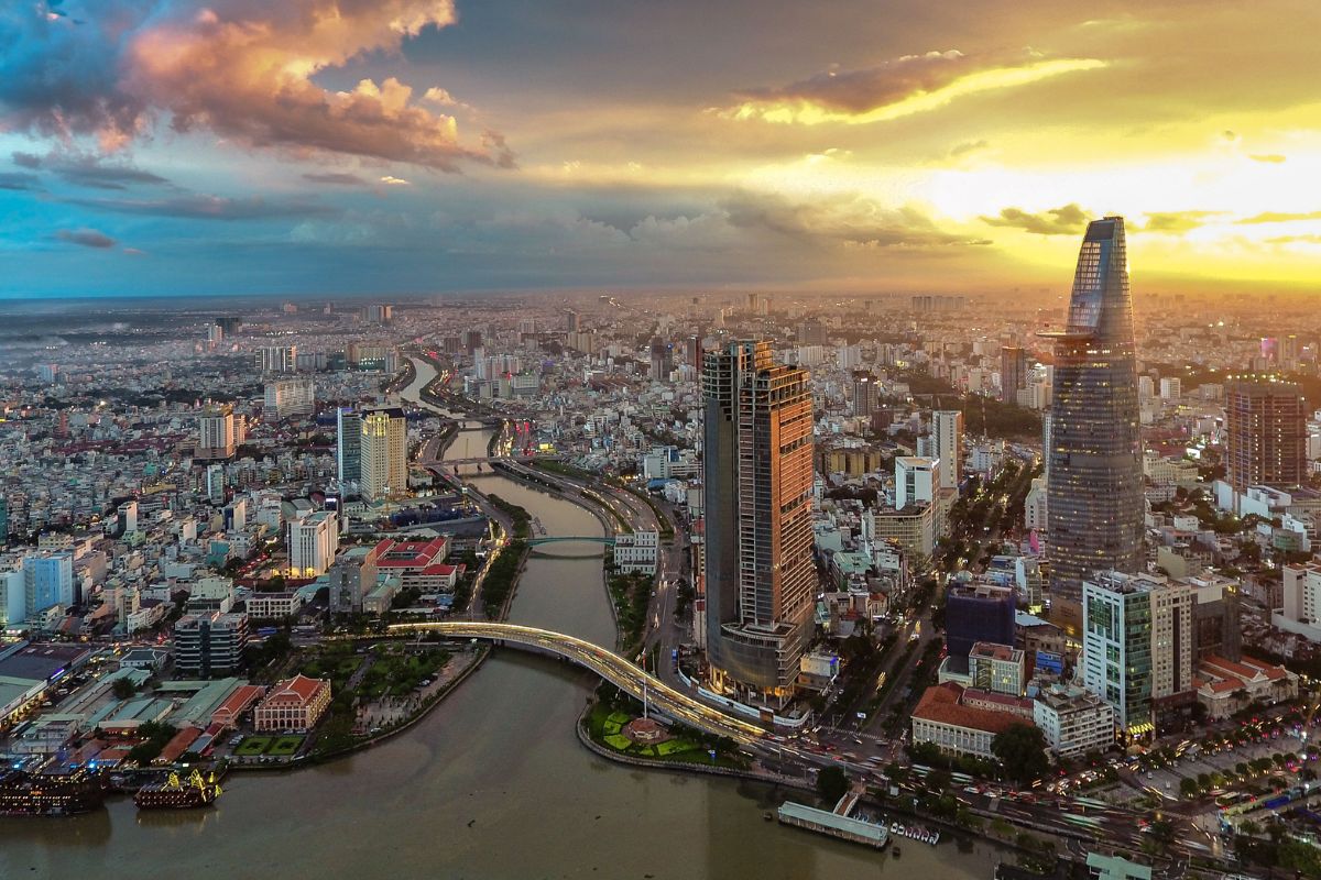 Immersive Ho Chi Minh City Tour From Singapore: 3 Days