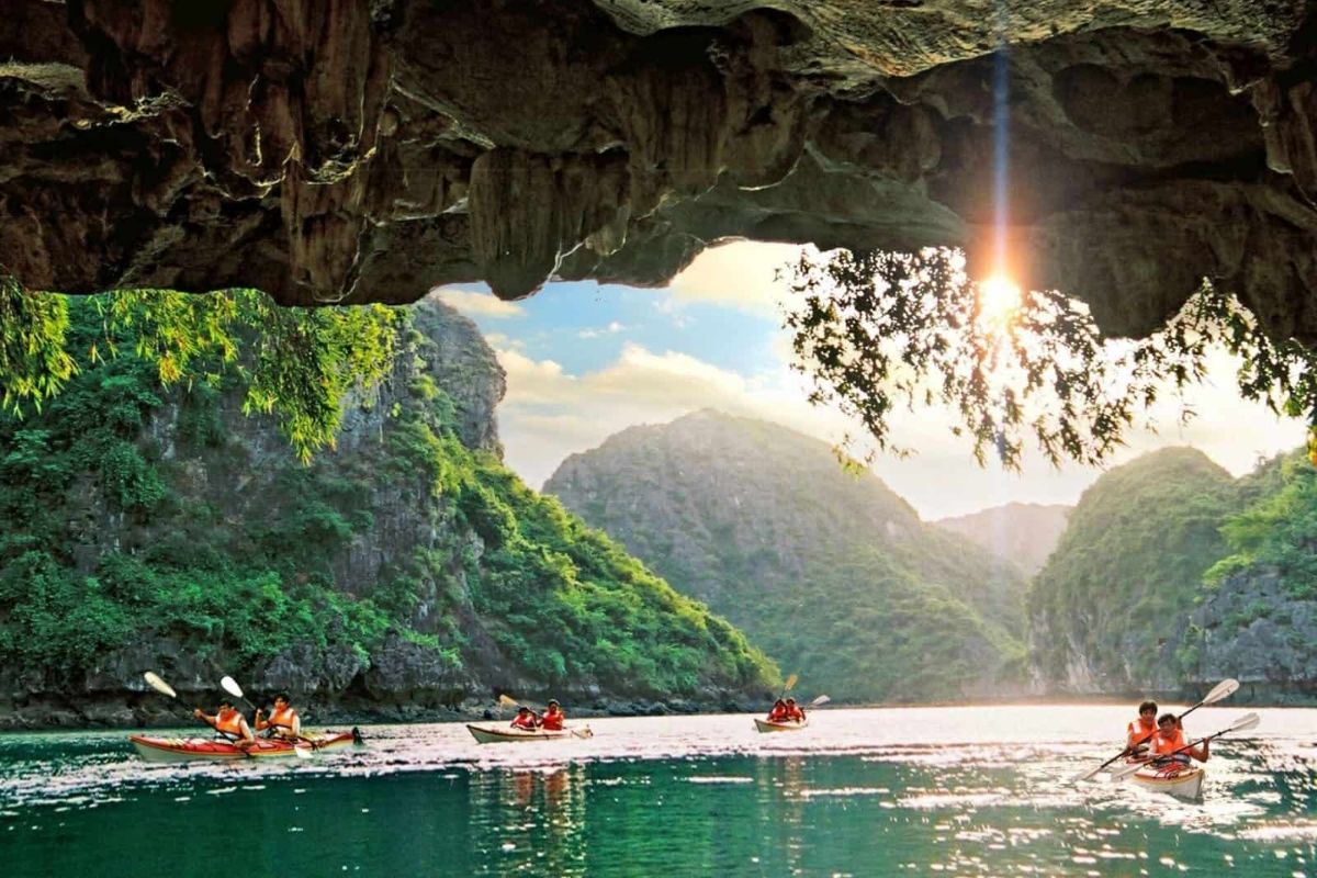 Explore Halong tours to swim at Titop Island