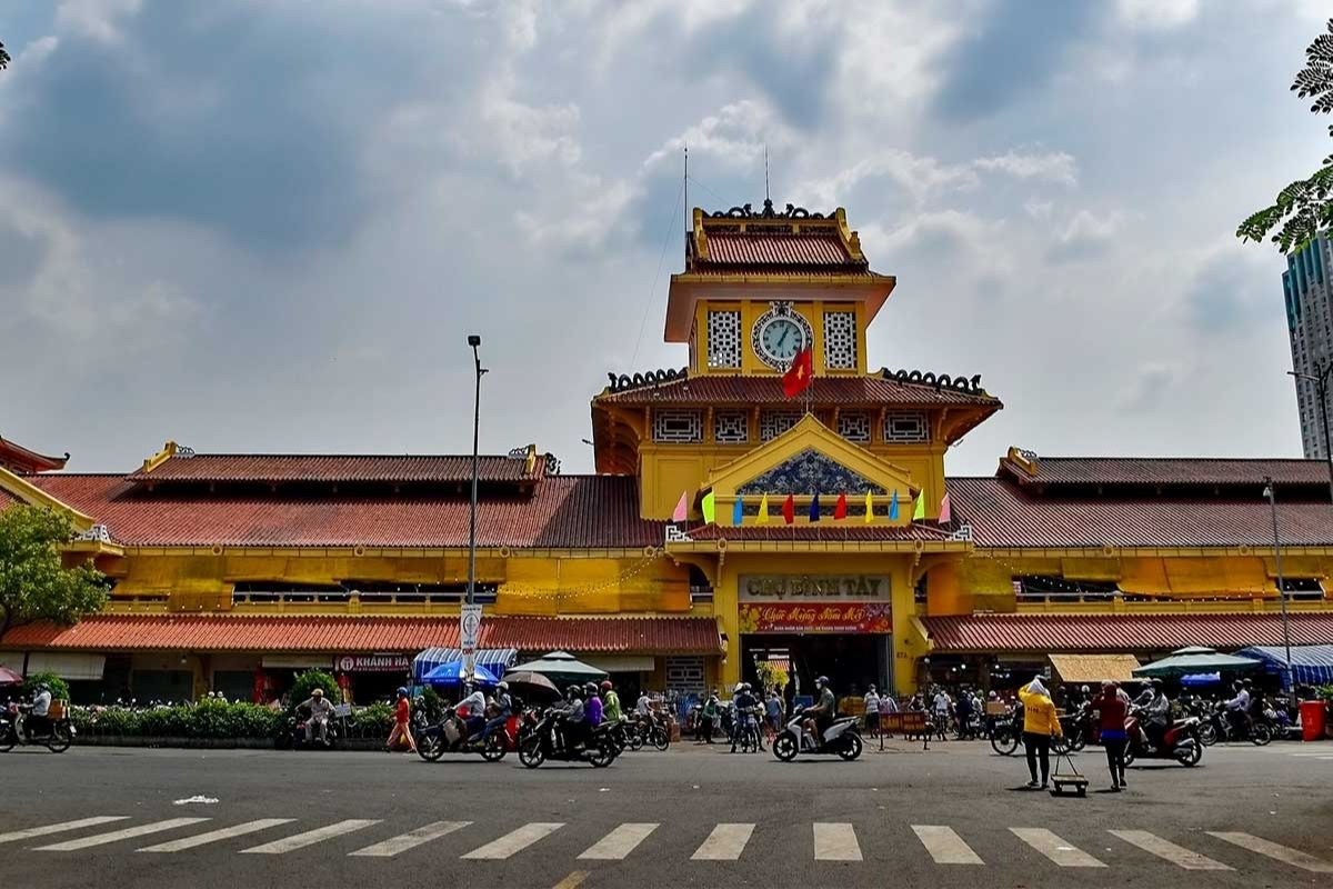  Ho Chi Minh City Tours from Mumbai.