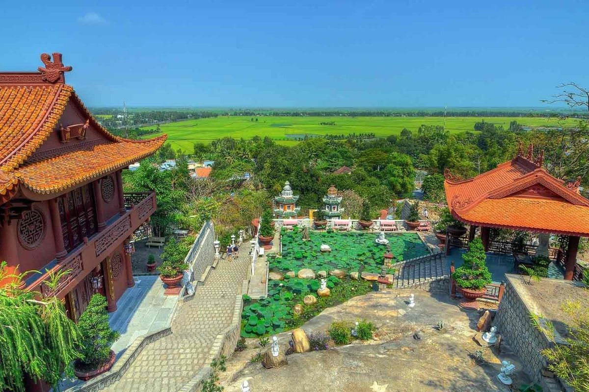 Long Xuyen Floating Market Is $198 For Mekong 2-Day Tours 