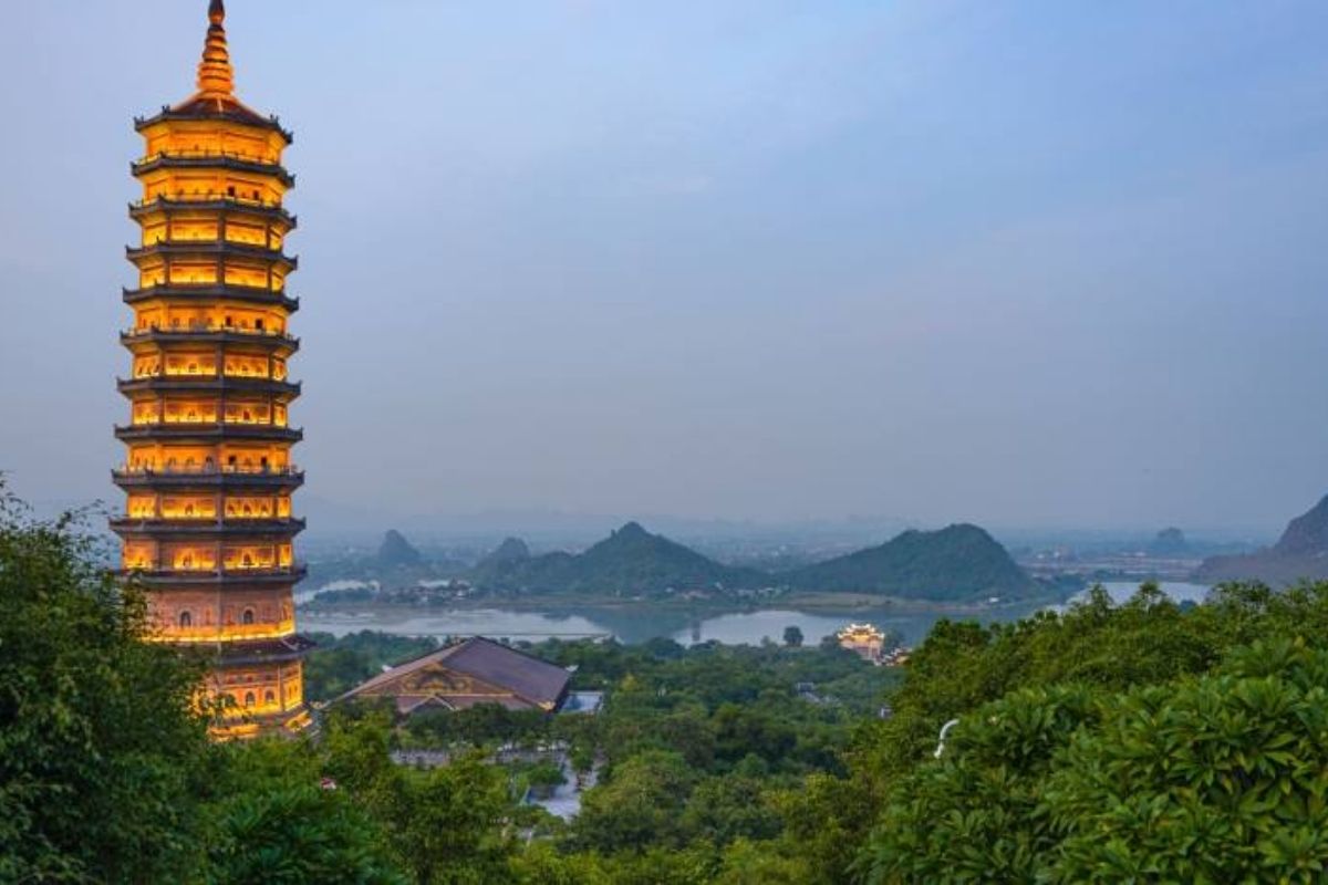 Ninh Binh Tours to Explore An Tiem Cave