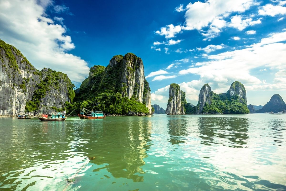 Sea Stars Cruise Is $399 For Halong Opulent Tours